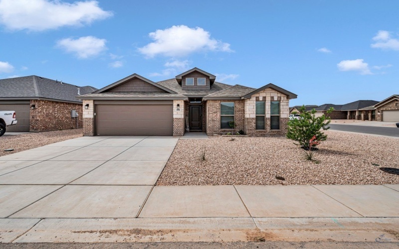 300 Farmstead Lane, Odessa, TX 79765, 4 Bedrooms Bedrooms, ,2 BathroomsBathrooms,Residential,For Sale,300 Farmstead Lane,161068