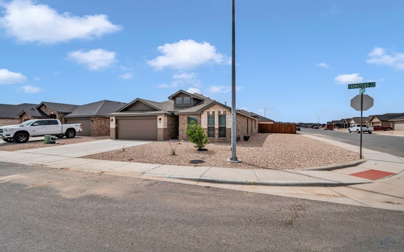 300 Farmstead Lane, Odessa, TX 79765, 4 Bedrooms Bedrooms, ,2 BathroomsBathrooms,Residential,For Sale,300 Farmstead Lane,161068