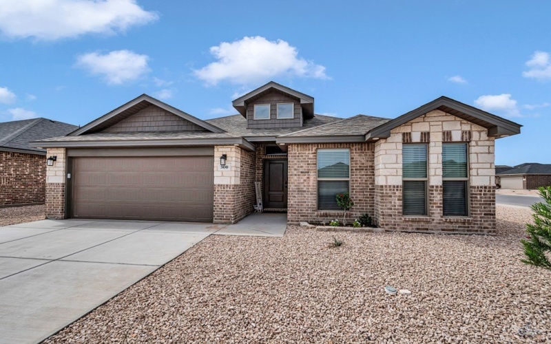 300 Farmstead Lane, Odessa, TX 79765, 4 Bedrooms Bedrooms, ,2 BathroomsBathrooms,Residential,For Sale,300 Farmstead Lane,161068