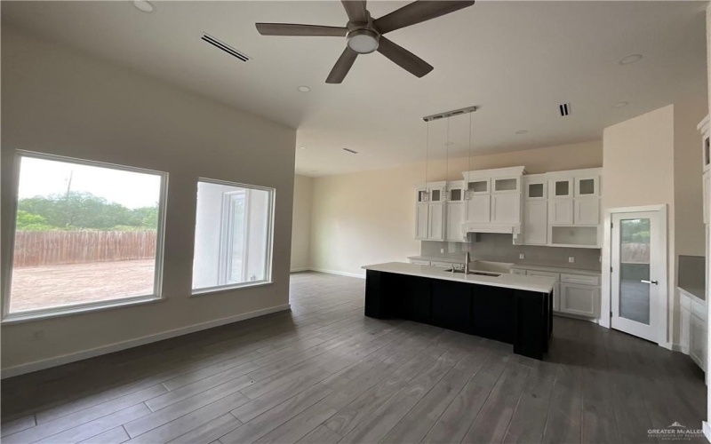 1510 Helen Drive, Weslaco, TX 78596, 4 Habitaciones Habitaciones , ,3 BañosBaños,Residential,En Venta,1510 Helen Drive,474150