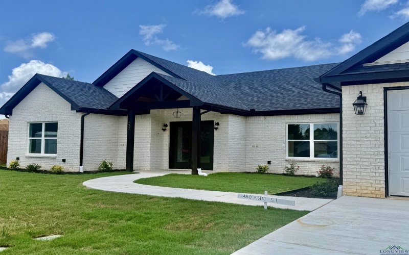 450 Ann St, Kilgore, TX 75662, 3 Bedrooms Bedrooms, ,2 BathroomsBathrooms,Residential,For Sale,450 Ann St,20254274