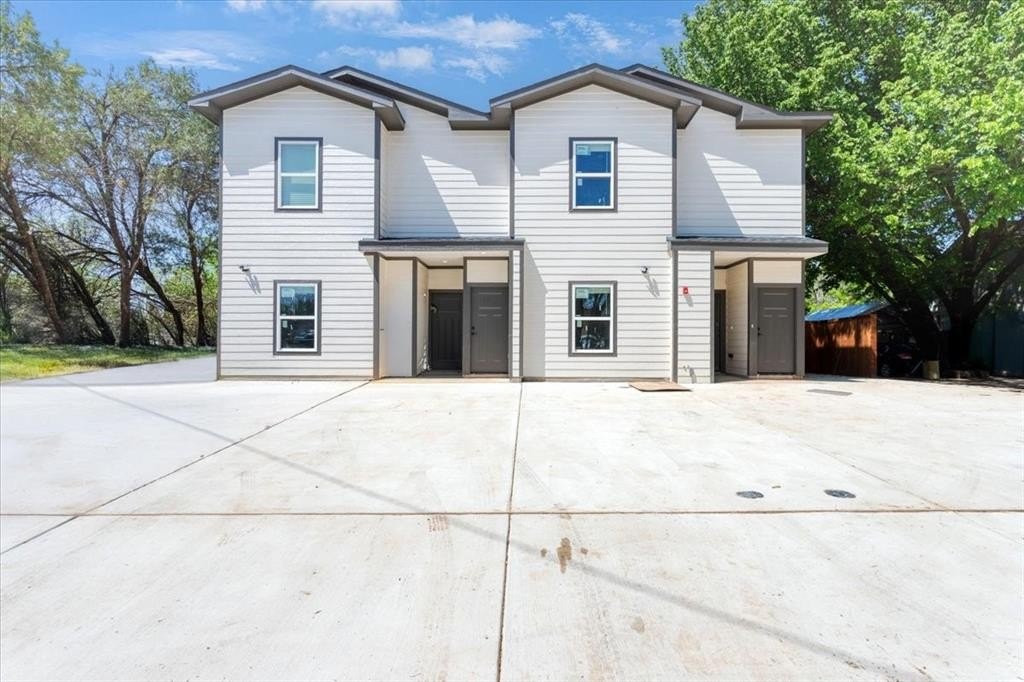 1305 Mill Street #4, Gainesville, TX 76240, 8 Bedrooms Bedrooms, ,8 BathroomsBathrooms,Residential Multi Family,For Sale,1305 Mill Street,20890426