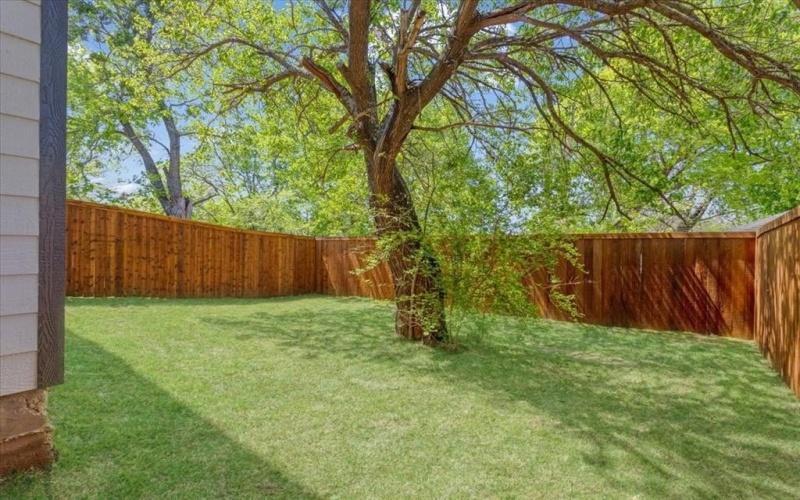 1305 Mill Street #4, Gainesville, TX 76240, 8 Bedrooms Bedrooms, ,8 BathroomsBathrooms,Residential Multi Family,For Sale,1305 Mill Street,20890426