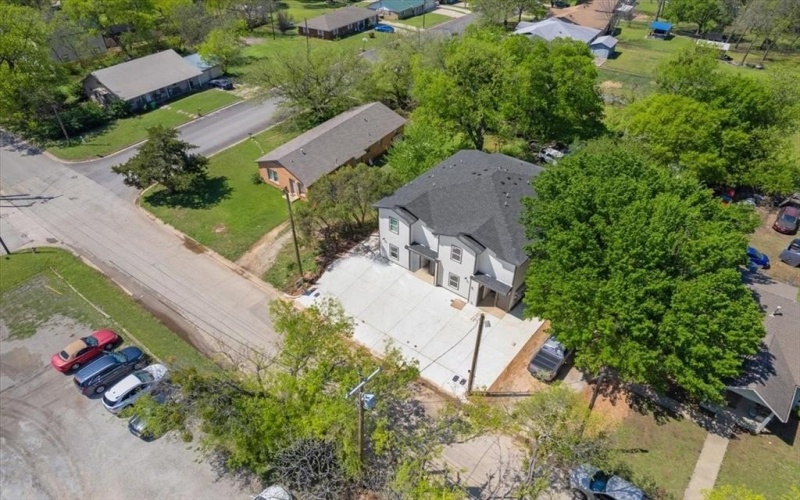 1305 Mill Street #4, Gainesville, TX 76240, 8 Bedrooms Bedrooms, ,8 BathroomsBathrooms,Residential Multi Family,For Sale,1305 Mill Street,20890426