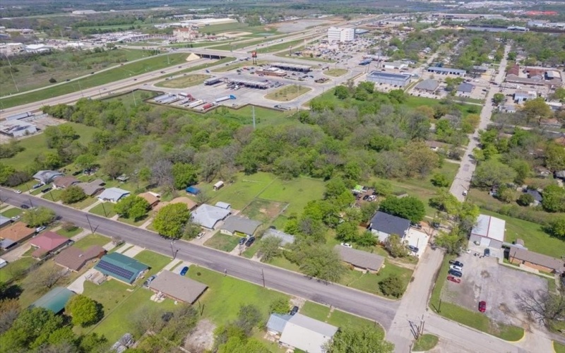 1305 Mill Street #4, Gainesville, TX 76240, 8 Bedrooms Bedrooms, ,8 BathroomsBathrooms,Residential Multi Family,For Sale,1305 Mill Street,20890426
