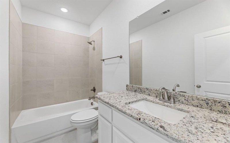 2109 Briarwood Drive, Bridgeport, TX 76426, 4 Habitaciones Habitaciones , ,2 BañosBaños,Residential,En Venta,2109 Briarwood Drive,0,20975309