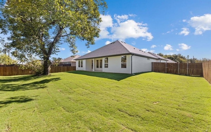 2109 Briarwood Drive, Bridgeport, TX 76426, 4 Habitaciones Habitaciones , ,2 BañosBaños,Residential,En Venta,2109 Briarwood Drive,0,20975309