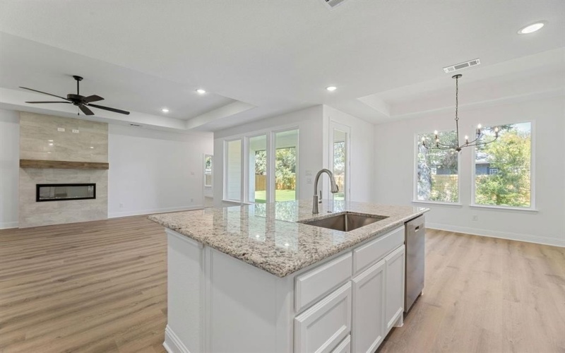 2109 Briarwood Drive, Bridgeport, TX 76426, 4 Habitaciones Habitaciones , ,2 BañosBaños,Residential,En Venta,2109 Briarwood Drive,0,20975309