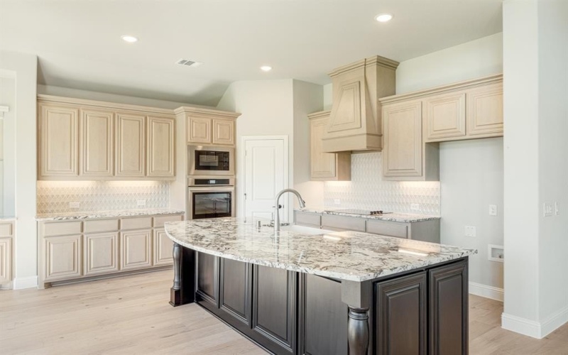 5202 Rowlan Row, Midlothian, TX 76065, 4 Habitaciones Habitaciones , ,3 BañosBaños,Residential,En Venta,5202 Rowlan Row,20975334