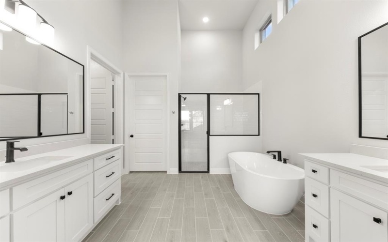 320 Bee Balm Road, McKinney, TX 75071, 4 Habitaciones Habitaciones , ,5 BañosBaños,Residential,En Venta,320 Bee Balm Road,0,20975459