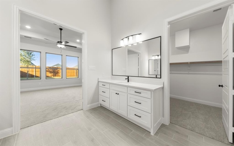 320 Bee Balm Road, McKinney, TX 75071, 4 Habitaciones Habitaciones , ,5 BañosBaños,Residential,En Venta,320 Bee Balm Road,0,20975459