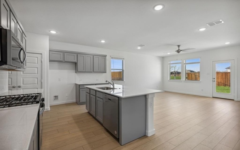 3724 White Rock Drive, Farmersville, TX 75442, 4 Habitaciones Habitaciones , ,2 BañosBaños,Residential,En Venta,3724 White Rock Drive,20975466