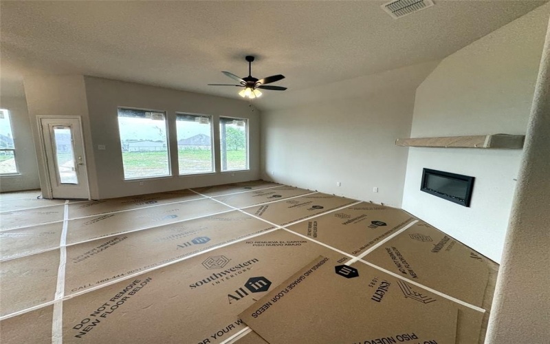 12904 Little Wolf Drive, Godley, TX 76044, 4 Bedrooms Bedrooms, ,3 BathroomsBathrooms,Residential,For Sale,12904 Little Wolf Drive,20975638