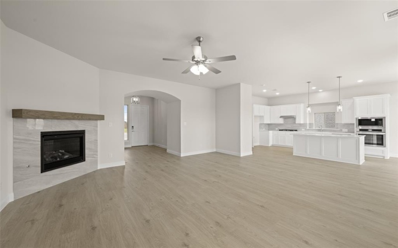 428 Burrow Drive, Waxahachie, TX 75167, 3 Bedrooms Bedrooms, ,2 BathroomsBathrooms,Residential,For Sale,428 Burrow Drive,20975645