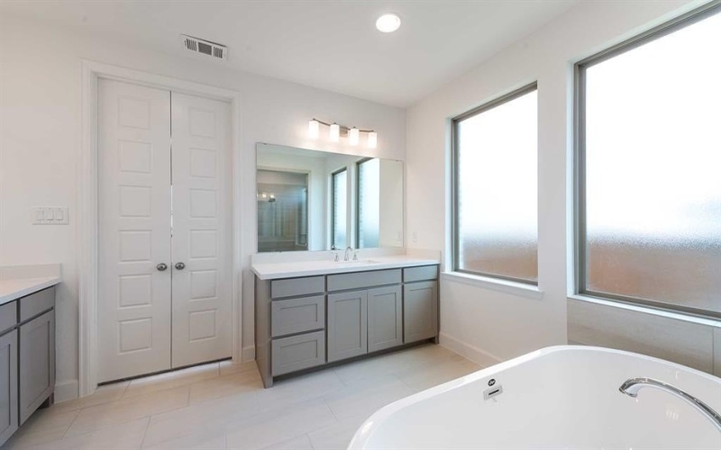 2401 Shane Drive, Midlothian, TX 76065, 4 Habitaciones Habitaciones , ,3 BañosBaños,Residential,En Venta,2401 Shane Drive,0,20975648