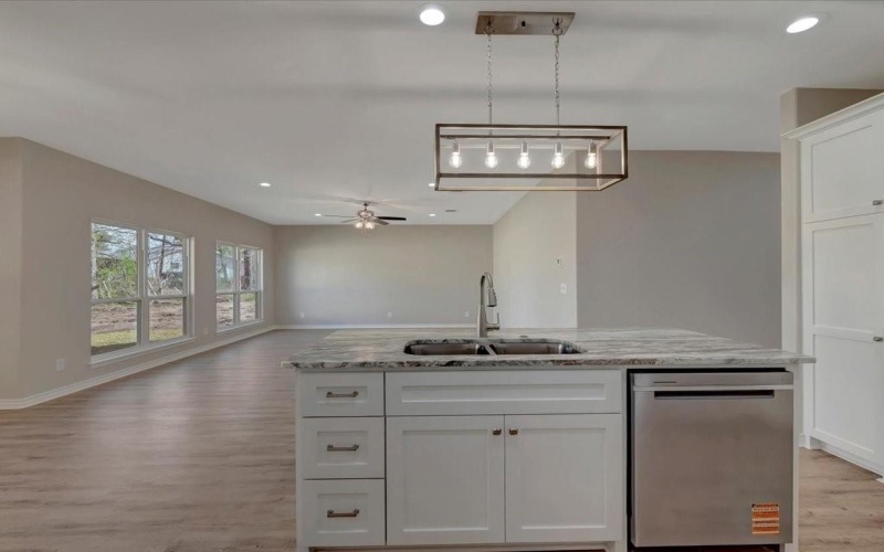 106 Saddle Brook Drive, Lufkin, TX 75904, 3 Bedrooms Bedrooms, ,2 BathroomsBathrooms,Residential,For Sale,106 Saddle Brook Drive,20975662
