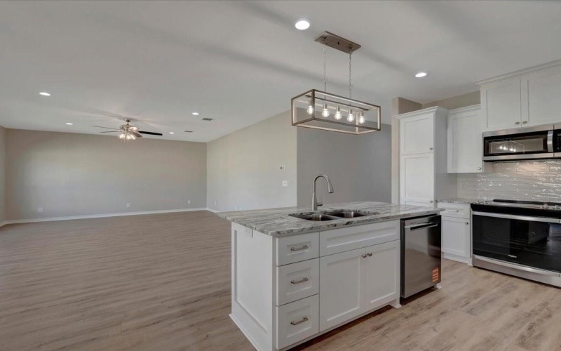 106 Saddle Brook Drive, Lufkin, TX 75904, 3 Bedrooms Bedrooms, ,2 BathroomsBathrooms,Residential,For Sale,106 Saddle Brook Drive,20975662