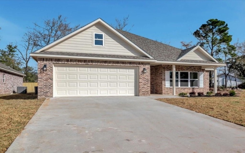 106 Saddle Brook Drive, Lufkin, TX 75904, 3 Bedrooms Bedrooms, ,2 BathroomsBathrooms,Residential,For Sale,106 Saddle Brook Drive,20975662