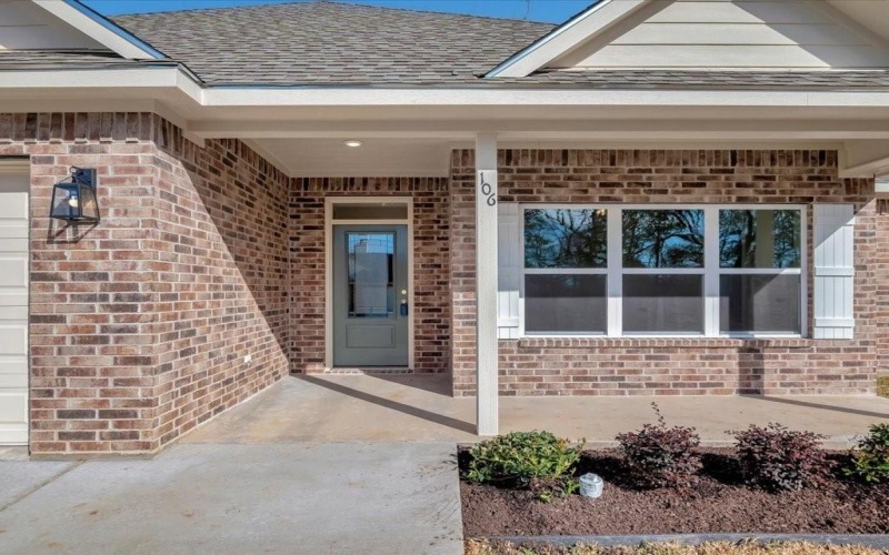 106 Saddle Brook Drive, Lufkin, TX 75904, 3 Bedrooms Bedrooms, ,2 BathroomsBathrooms,Residential,For Sale,106 Saddle Brook Drive,20975662