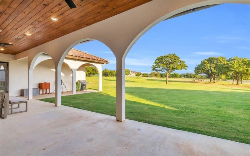 4020 Highland Oaks Lane, Cleburne, TX 76031, 4 Bedrooms Bedrooms, ,3 BathroomsBathrooms,Residential,For Sale,4020 Highland Oaks Lane,20975733