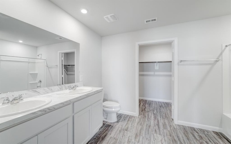 857 Eagles Nest Drive, Cleburne, TX 76031, 5 Habitaciones Habitaciones , ,3 BañosBaños,Residential,En Venta,857 Eagles Nest Drive,0,20975763