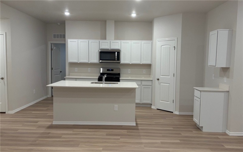 7801 Spiderman Drive, Corpus Christi, TX 78414, 3 Habitaciones Habitaciones , ,2 BañosBaños,Residential,En Venta,7801 Spiderman Drive,456585
