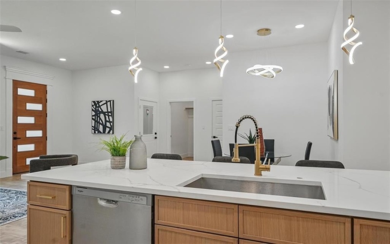 2910 Brigham Lane, Dallas, TX 75215, 4 Bedrooms Bedrooms, ,2 BathroomsBathrooms,Residential,For Sale,2910 Brigham Lane,20975931