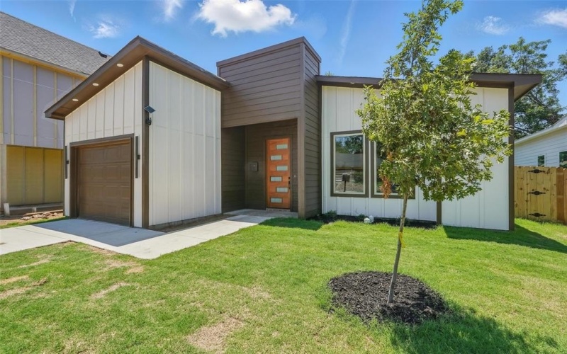 2910 Brigham Lane, Dallas, TX 75215, 4 Bedrooms Bedrooms, ,2 BathroomsBathrooms,Residential,For Sale,2910 Brigham Lane,20975931