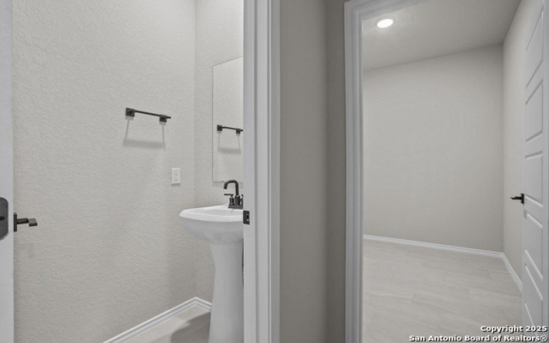 3230 Blantyre, Converse, TX 78109, 4 Habitaciones Habitaciones , ,2 BañosBaños,Residential,En Venta,3230 Blantyre,0,1877260