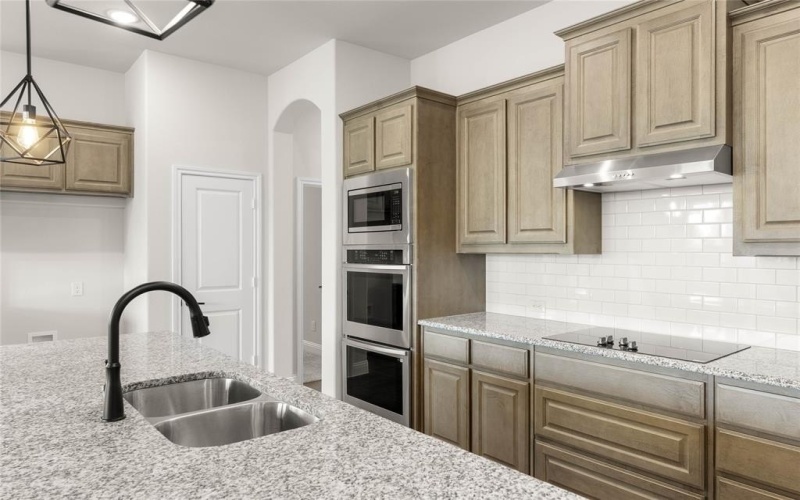 713 Seahawk Street, Joshua, TX 76058, 4 Bedrooms Bedrooms, ,2 BathroomsBathrooms,Residential,For Sale,713 Seahawk Street,20974806