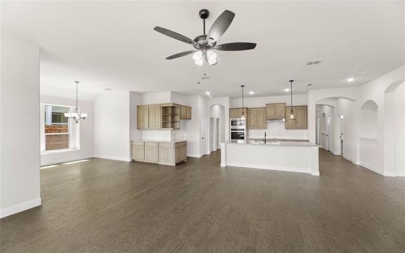713 Seahawk Street, Joshua, TX 76058, 4 Bedrooms Bedrooms, ,2 BathroomsBathrooms,Residential,For Sale,713 Seahawk Street,20974806