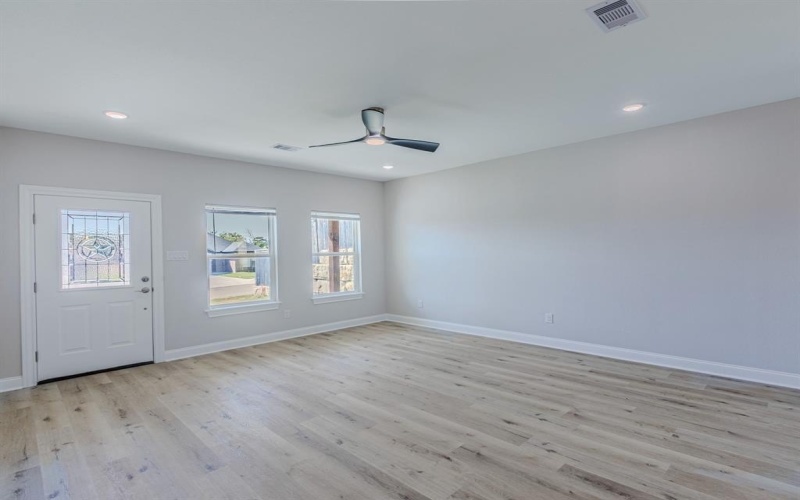 708 N College Street, West, TX 76691, 3 Bedrooms Bedrooms, ,2 BathroomsBathrooms,Residential,For Sale,708 N College Street,0,20974849