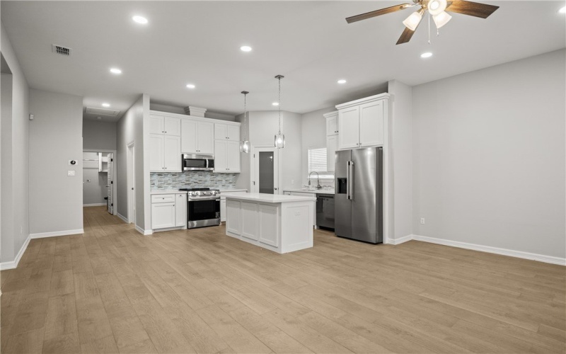 509 W Ragland Avenue, Kingsville, TX 78363, 3 Habitaciones Habitaciones , ,2 BañosBaños,Residential,En Venta,509 W Ragland Avenue,0,456602