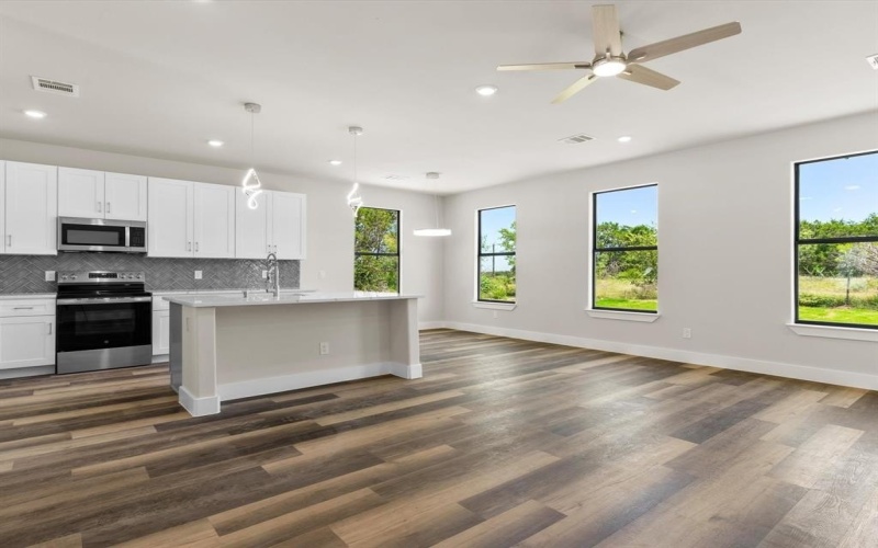 3505 Brazos River Drive, Granbury, TX 76048, 3 Habitaciones Habitaciones , ,2 BañosBaños,Residential,En Venta,3505 Brazos River Drive,0,20975184