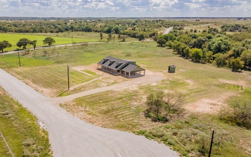 175 Flint Lane, Chico, TX 76431, 4 Bedrooms Bedrooms, ,3 BathroomsBathrooms,Residential,For Sale,175 Flint Lane,0,20975264