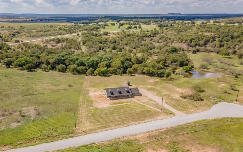 175 Flint Lane, Chico, TX 76431, 4 Bedrooms Bedrooms, ,3 BathroomsBathrooms,Residential,For Sale,175 Flint Lane,0,20975264