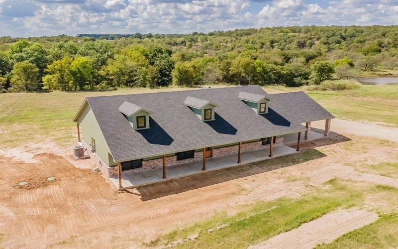 175 Flint Lane, Chico, TX 76431, 4 Bedrooms Bedrooms, ,3 BathroomsBathrooms,Residential,For Sale,175 Flint Lane,0,20975264