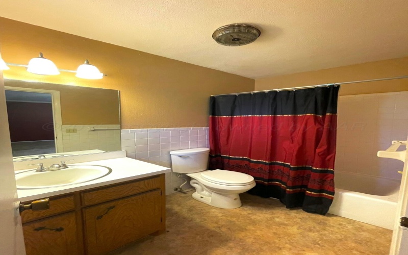 708 N Arizona Street, Shamrock, TX 79079, 3 Bedrooms Bedrooms, ,2 BathroomsBathrooms,Residential,For Sale,708 N Arizona Street,25-5578