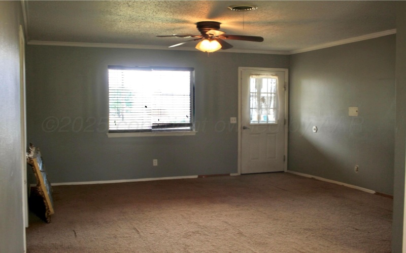 708 N Arizona Street, Shamrock, TX 79079, 3 Bedrooms Bedrooms, ,2 BathroomsBathrooms,Residential,For Sale,708 N Arizona Street,25-5578