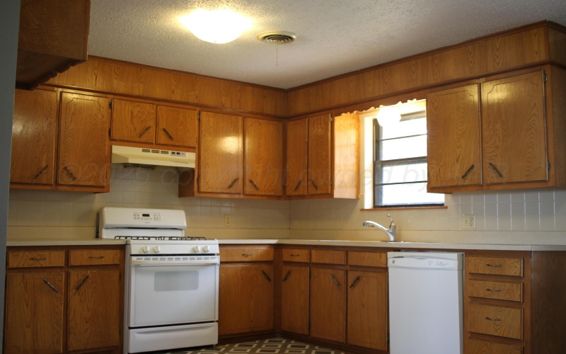 708 N Arizona Street, Shamrock, TX 79079, 3 Bedrooms Bedrooms, ,2 BathroomsBathrooms,Residential,For Sale,708 N Arizona Street,25-5578