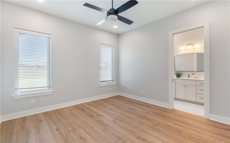 5632 Mill Water Court, Bryan, TX 77808, 4 Bedrooms Bedrooms, ,5 BathroomsBathrooms,Residential,For Sale,5632 Mill Water Court,0,25007169