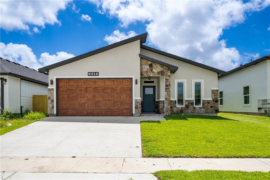 6218 Sadie Street, Corpus Christi, TX 78415, 4 Bedrooms Bedrooms, ,3 BathroomsBathrooms,Residential,For Sale,6218 Sadie Street,460819