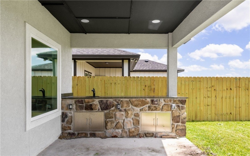 6218 Sadie Street, Corpus Christi, TX 78415, 4 Bedrooms Bedrooms, ,3 BathroomsBathrooms,Residential,For Sale,6218 Sadie Street,460819