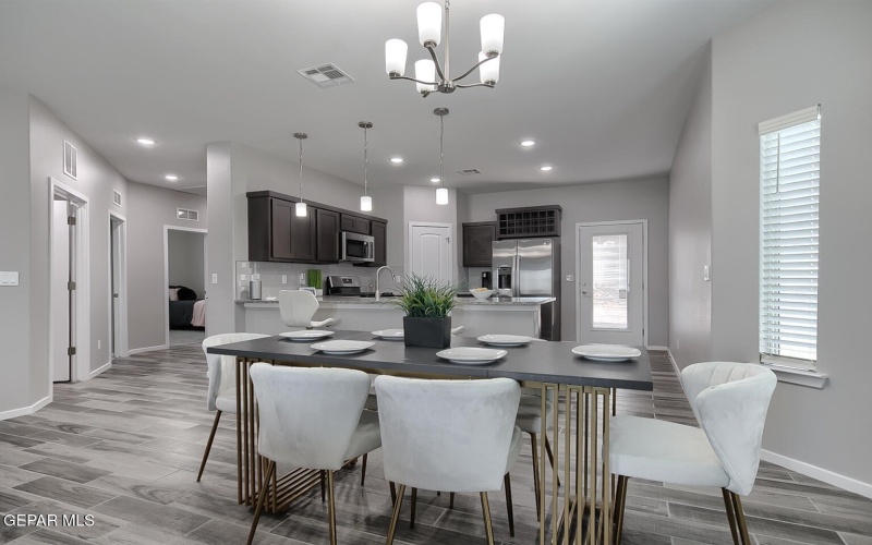 13881 Carloina Ponce Avenue, El Paso, TX 79928, 4 Bedrooms Bedrooms, ,2 BathroomsBathrooms,Residential,For Sale,13881 Carloina Ponce Avenue,924978