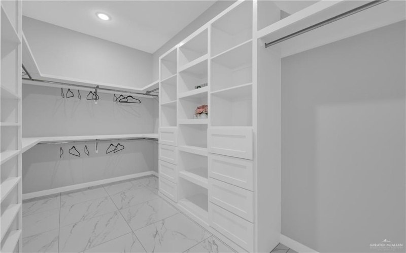 503 Purple Bugambilia, Pharr, TX 78577, 4 Habitaciones Habitaciones , ,3 BañosBaños,Residential,En Venta,503 Purple Bugambilia,474186
