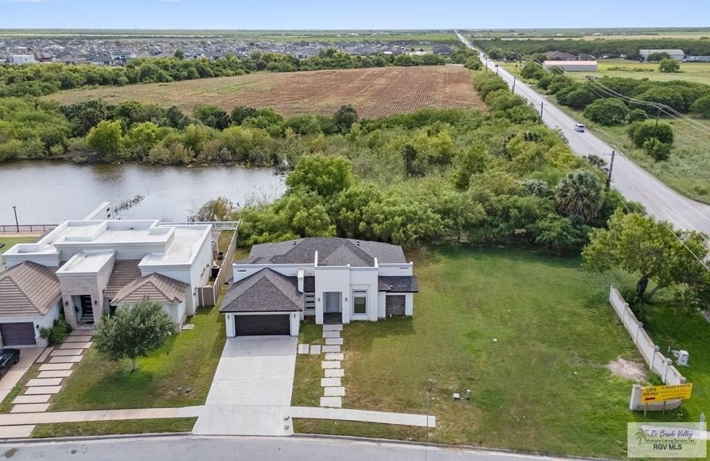 7004 LAGO VISTA, BROWNSVILLE, TX 78520, 4 Bedrooms Bedrooms, ,3 BathroomsBathrooms,Residential,For Sale,7004 LAGO VISTA,29766169