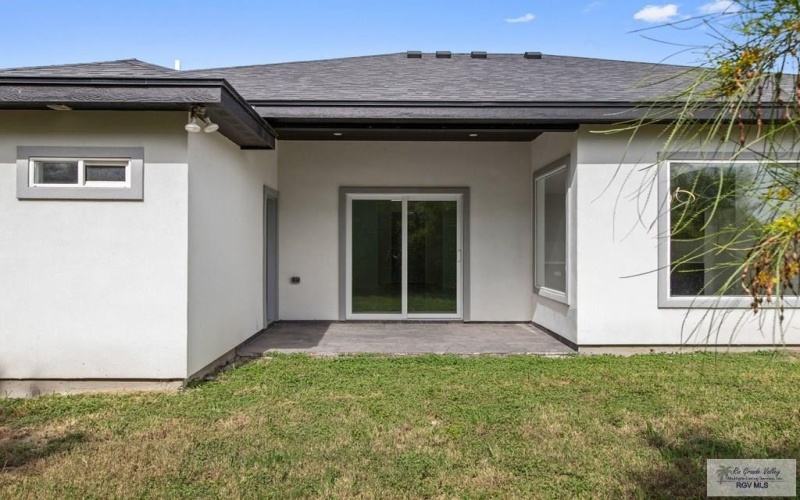 7004 LAGO VISTA, BROWNSVILLE, TX 78520, 4 Bedrooms Bedrooms, ,3 BathroomsBathrooms,Residential,For Sale,7004 LAGO VISTA,29766169