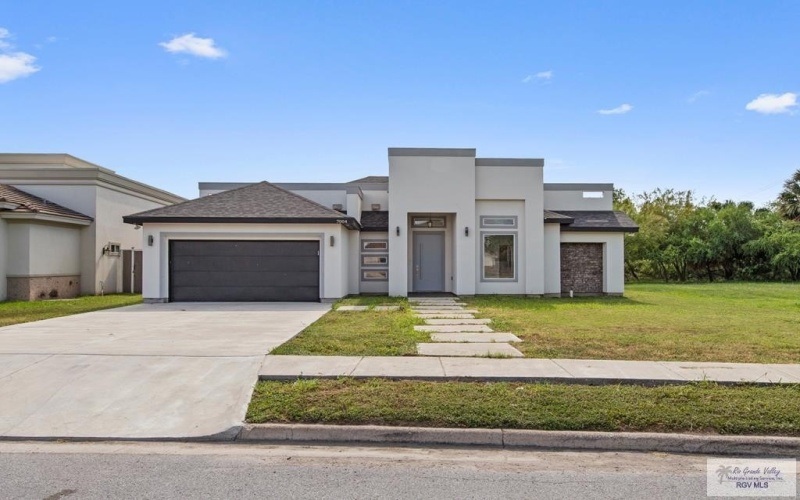 7004 LAGO VISTA, BROWNSVILLE, TX 78520, 4 Bedrooms Bedrooms, ,3 BathroomsBathrooms,Residential,For Sale,7004 LAGO VISTA,29766169