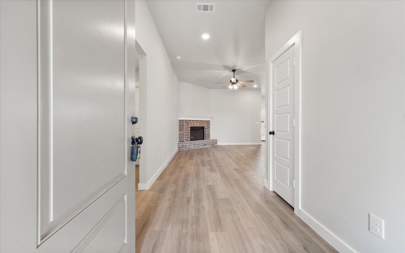7001 12th Street, Lubbock, TX 79416, 3 Habitaciones Habitaciones , ,2 BañosBaños,Residential,En Venta,7001 12th Street,202556658