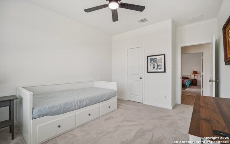 7019 Biotite Rdg, Elmendorf, TX 78112, 4 Habitaciones Habitaciones , ,3 BañosBaños,Residential,En Venta,7019 Biotite Rdg,1877442